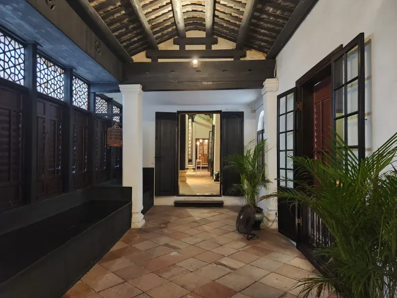 Mandarin's House