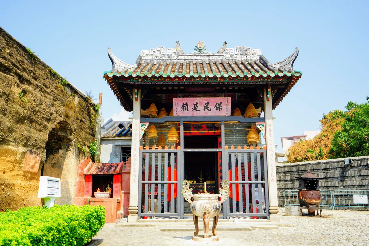 Main view at Na Tcha Temple Macau — travel photo