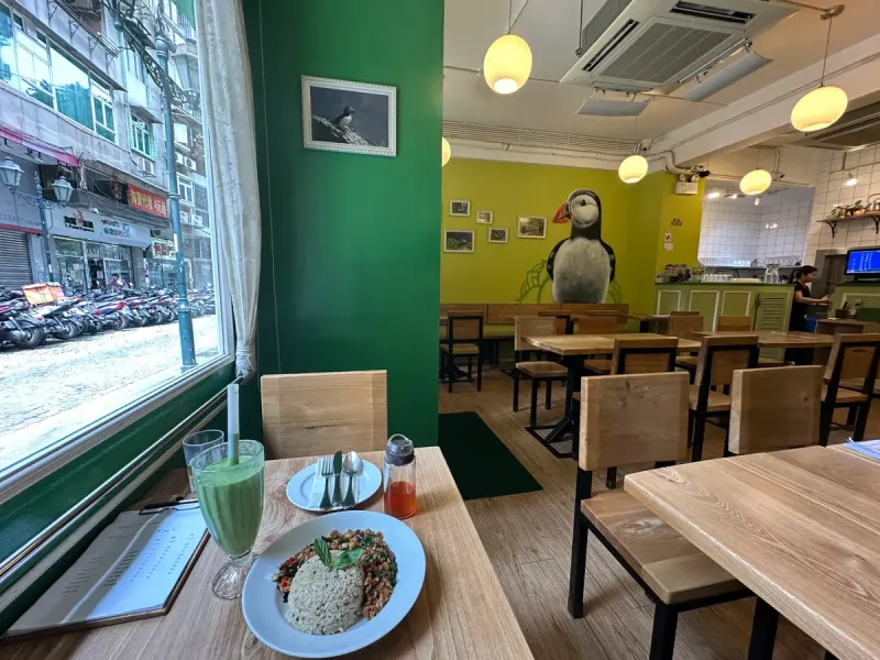 Puffin Café Vegan and Vegetarian