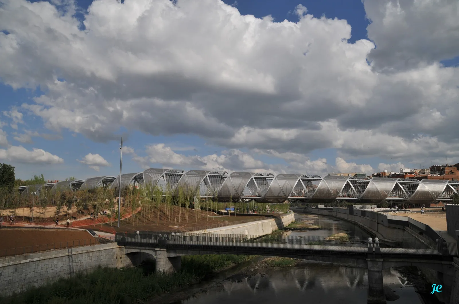 Arganzuela Bridge — romantic guide Madrid