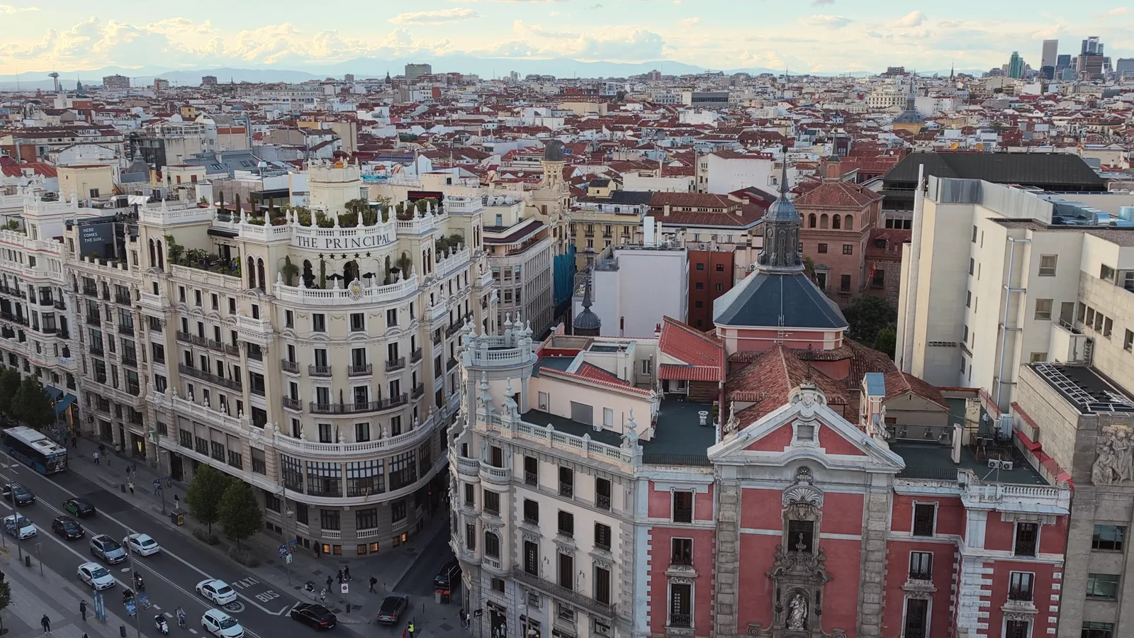 Atmosphere at Círculo de Bellas Artes Madrid — travel photo