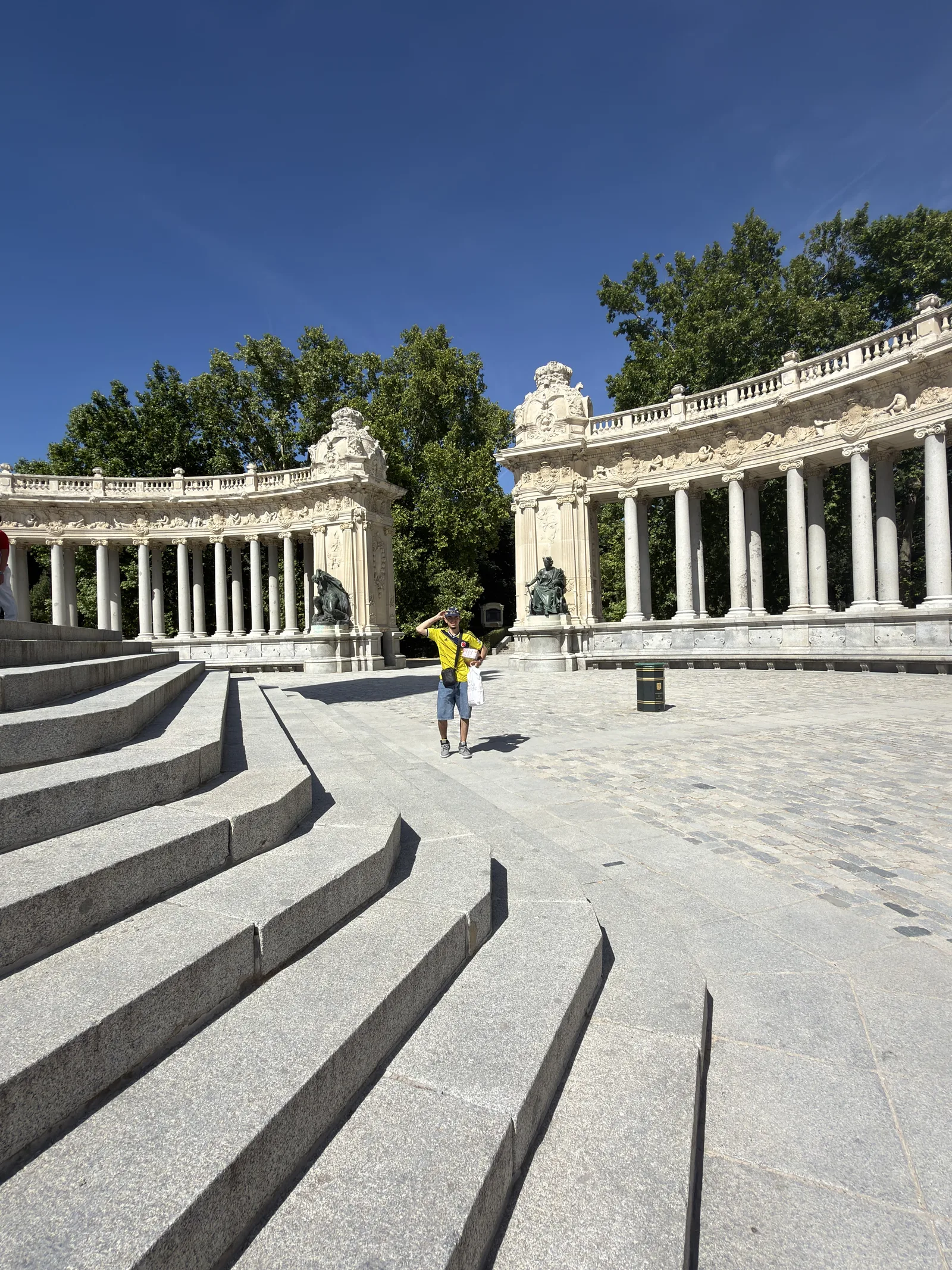 Main view at El Retiro Park Madrid — travel photo