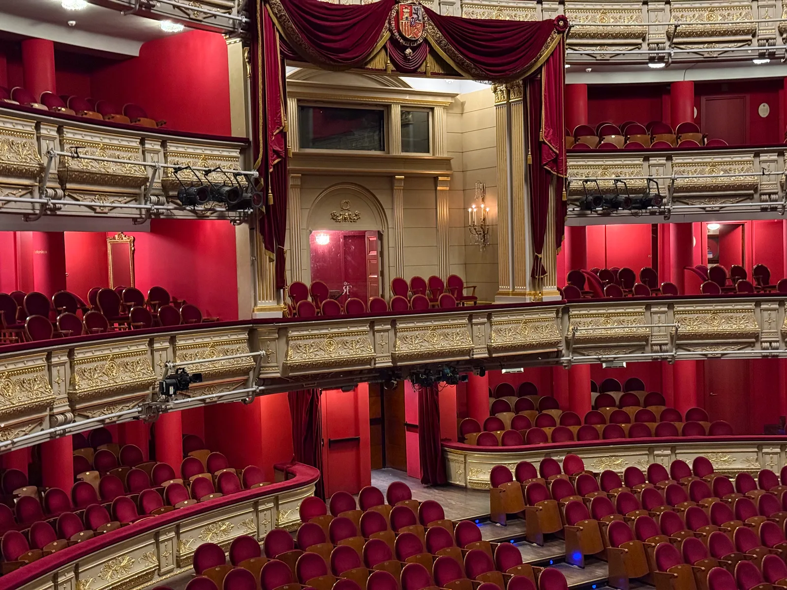 Details at Teatro Real Madrid — travel photo