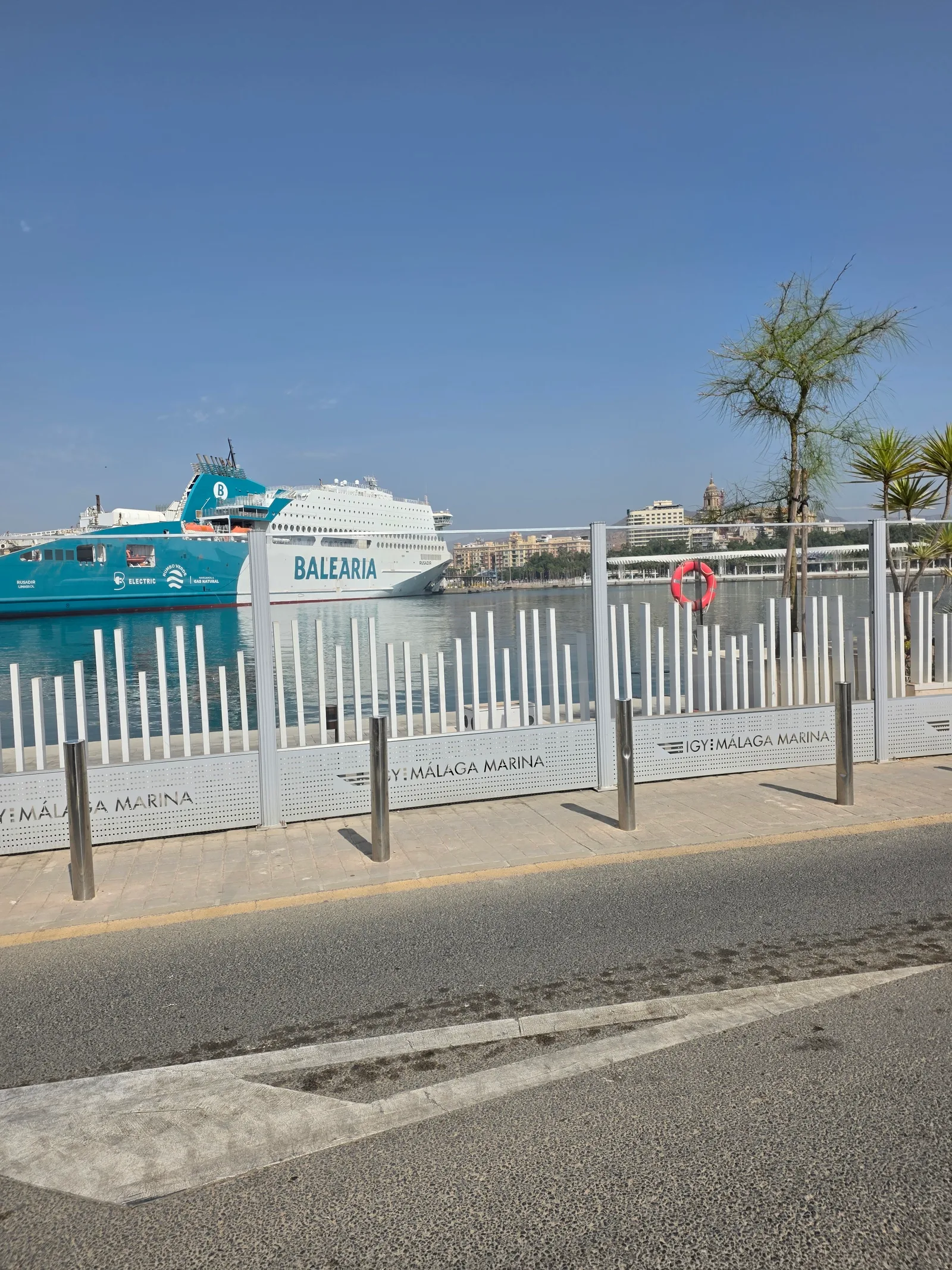 Atmosphere at La Farola de Málaga Malaga — travel photo