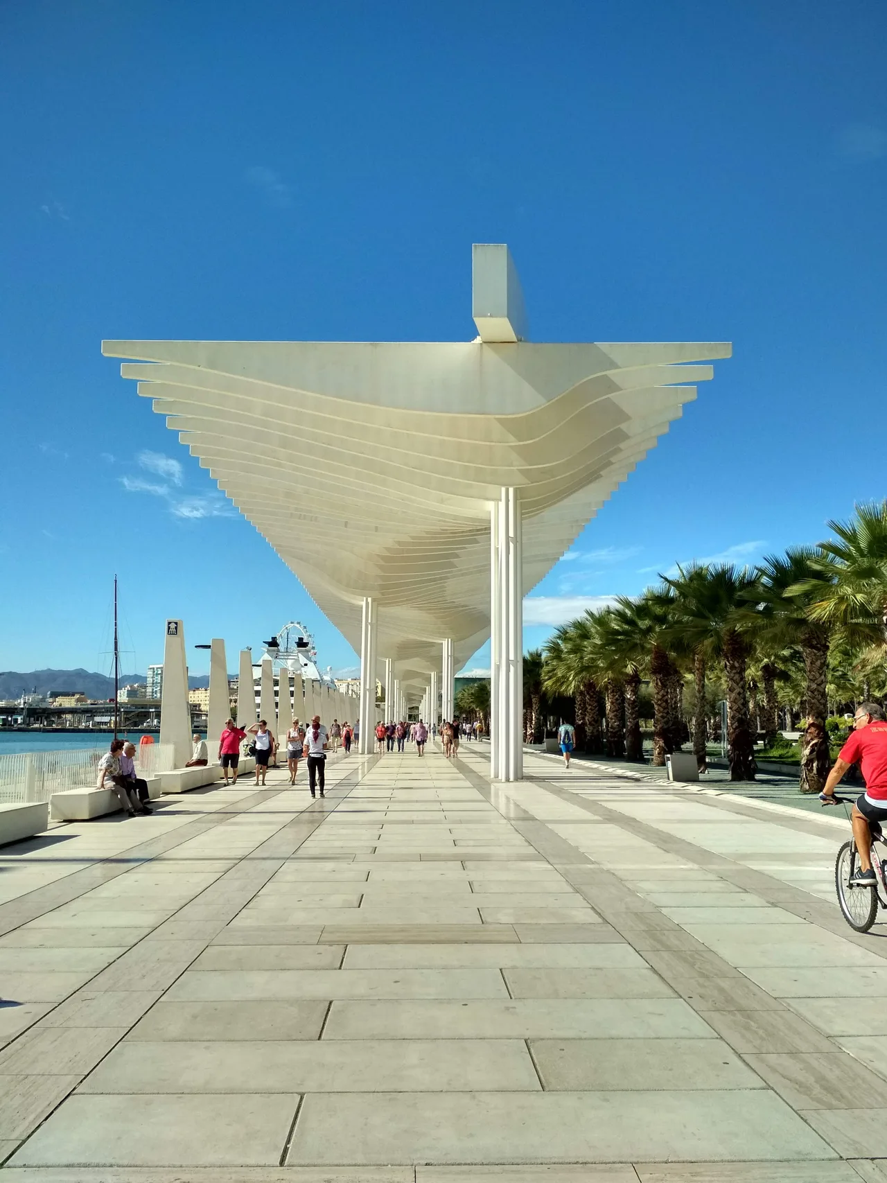 Palmeral de Las Sorpresas — budget guide Malaga