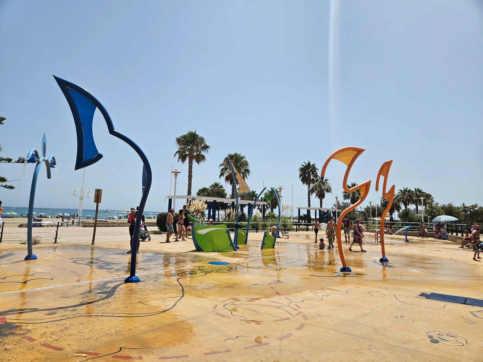 Details at Parque de Agua Malaga — travel photo