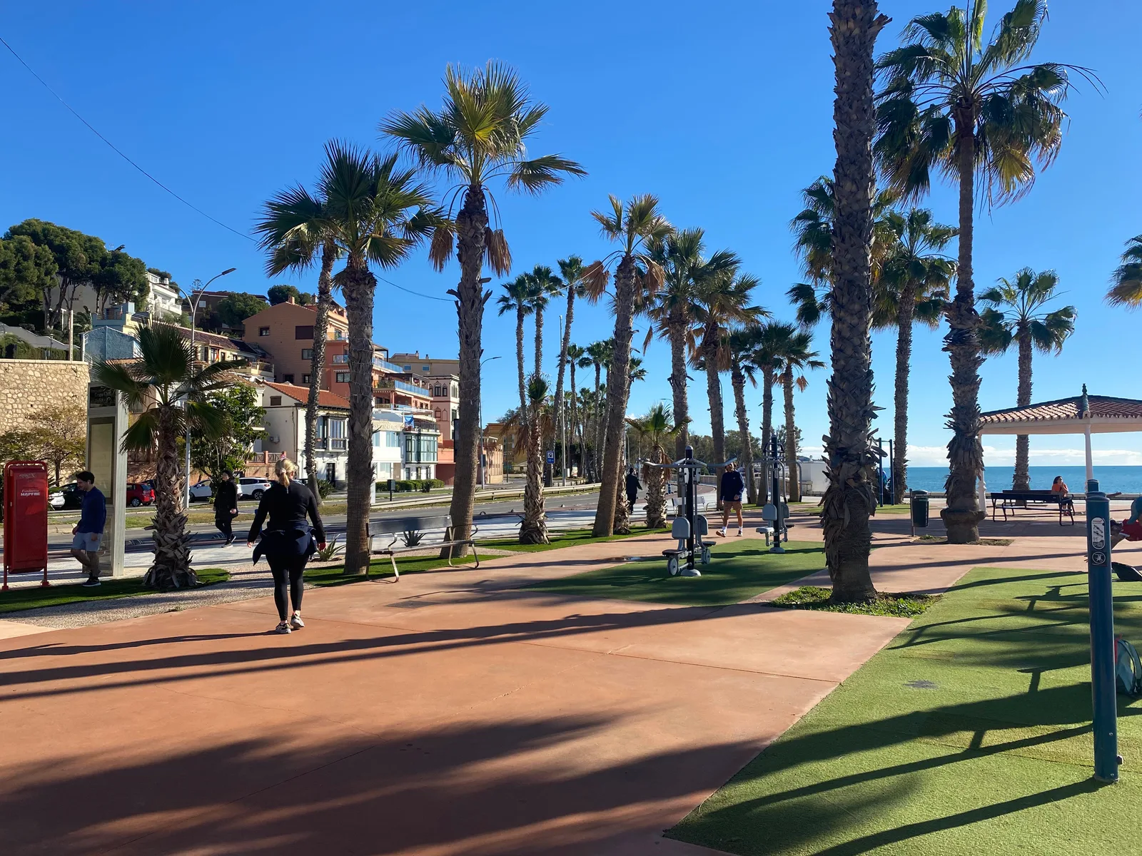 Details at Parque de ejercicios del Paseo Marítimo Malaga — travel photo