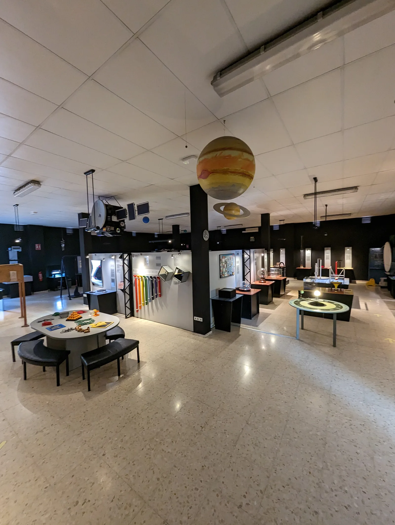 Details at Principia Science Center Malaga — travel photo