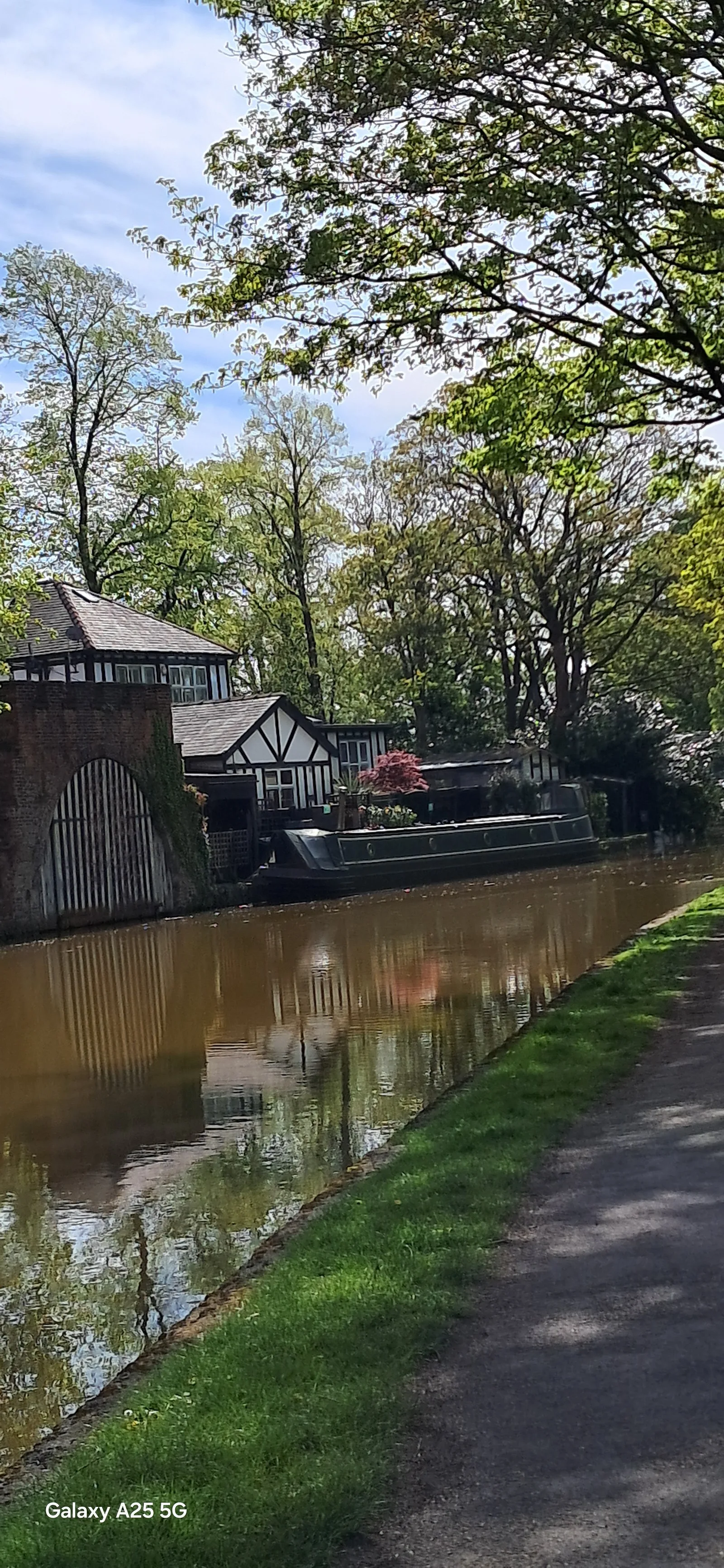 Details at Bridgewater Canal Walk, Worsley, Manchester Manchester — travel photo
