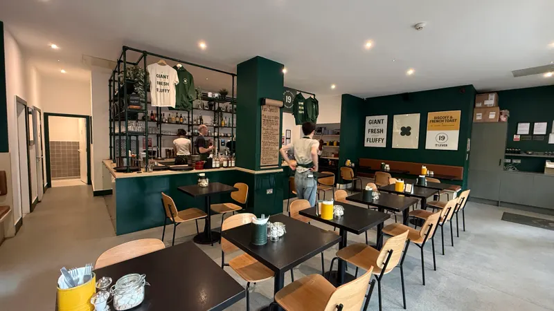 Cafe 19