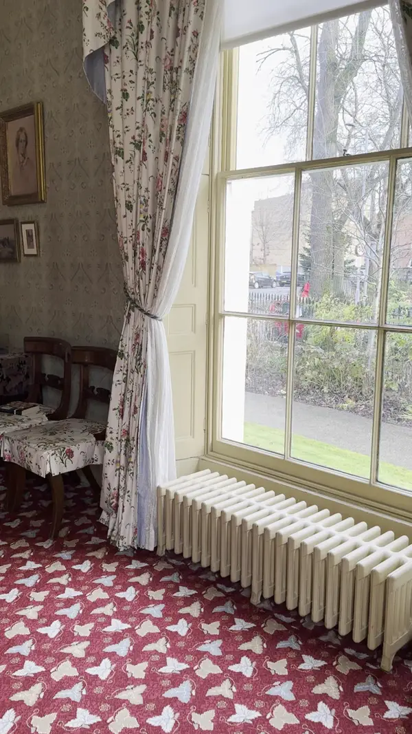Interior at Elizabeth Gaskell's House Manchester — travel photo