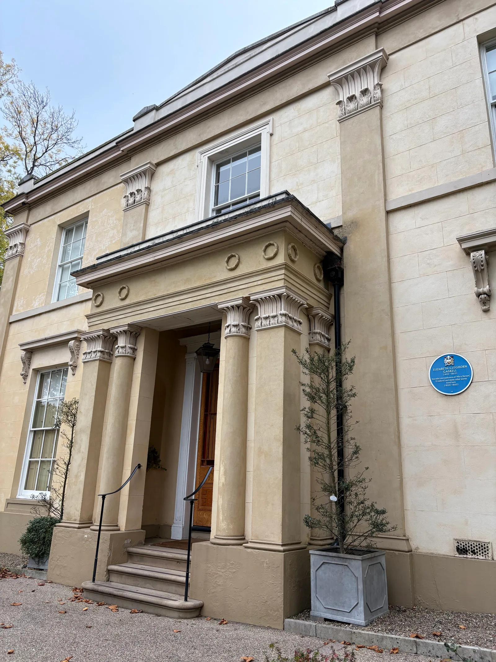 Details at Elizabeth Gaskell's House Manchester — travel photo