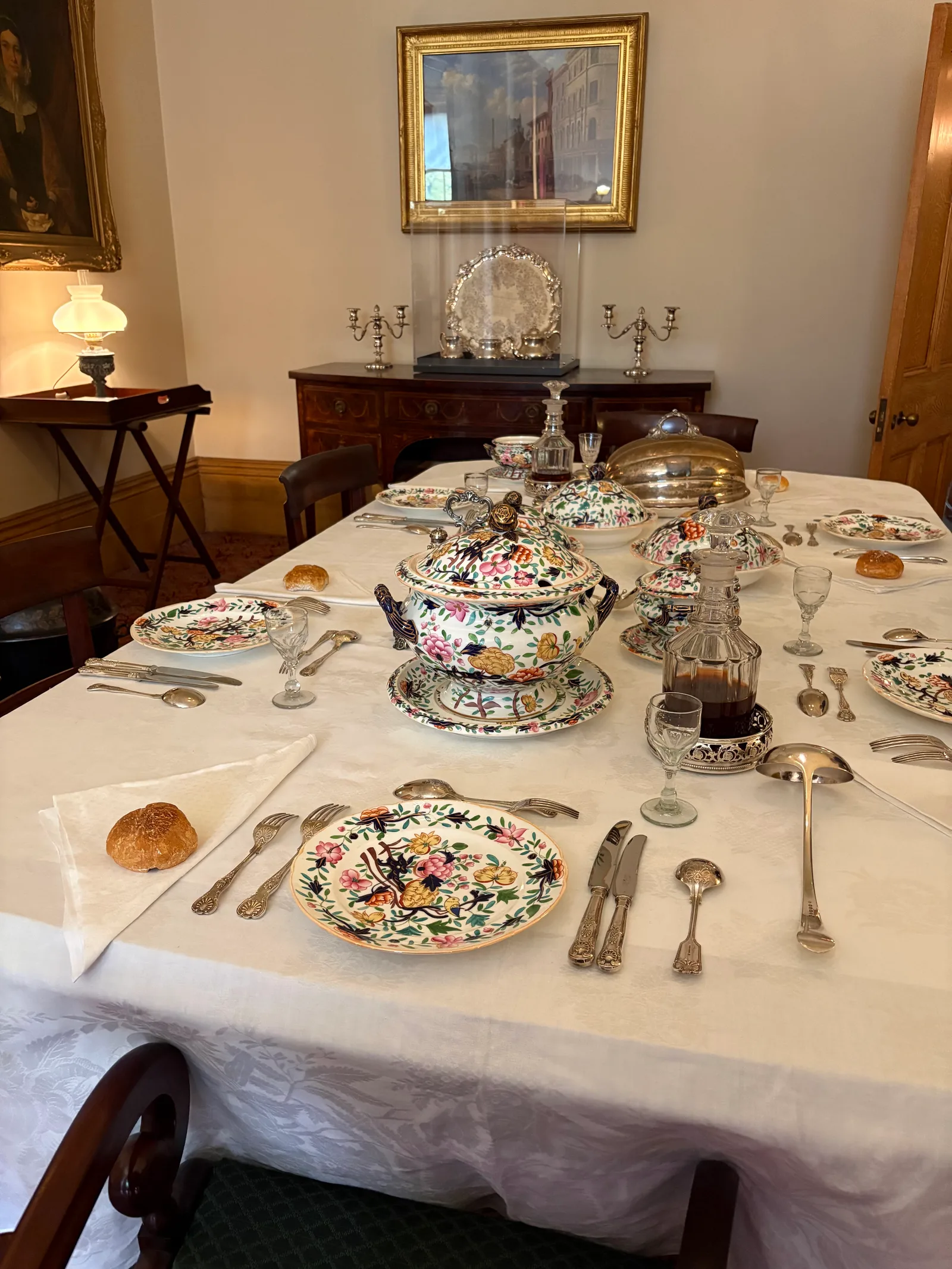 Atmosphere at Elizabeth Gaskell's House Manchester — travel photo