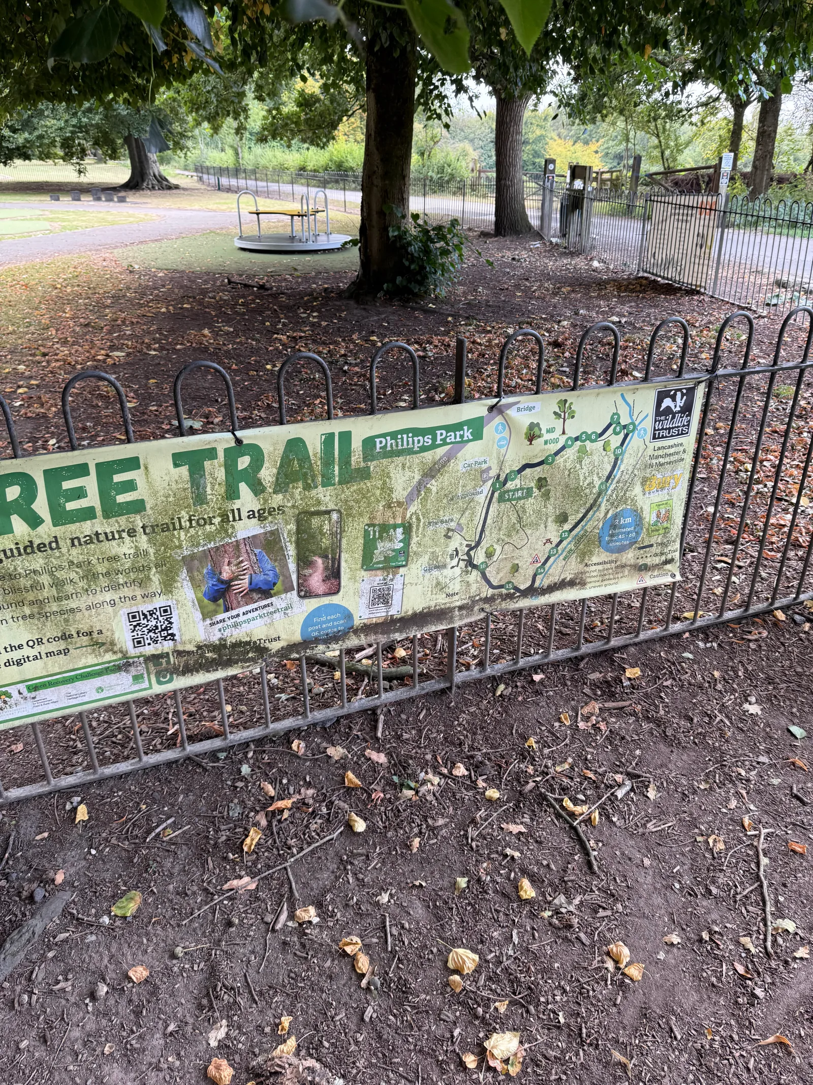 Atmosphere at Philips Park, Prestwich Manchester — travel photo