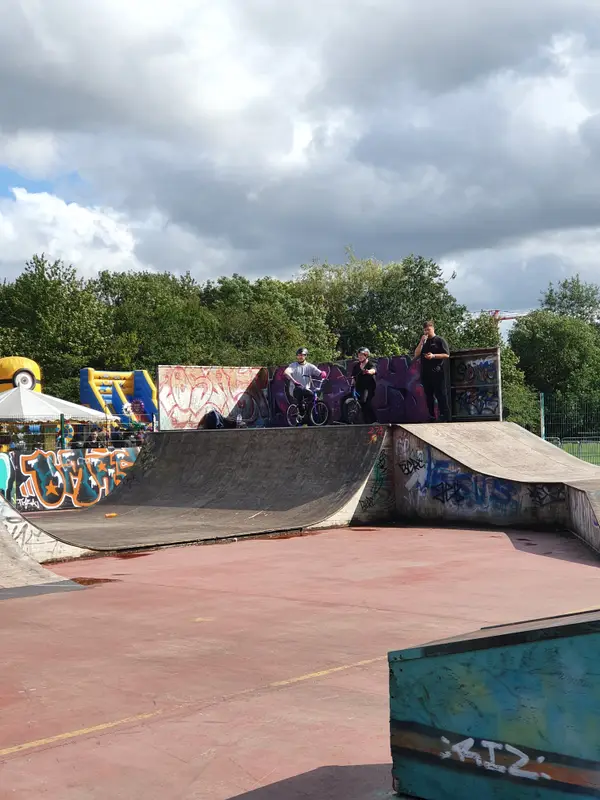 Atmosphere at Platt Fields Park Manchester — travel photo