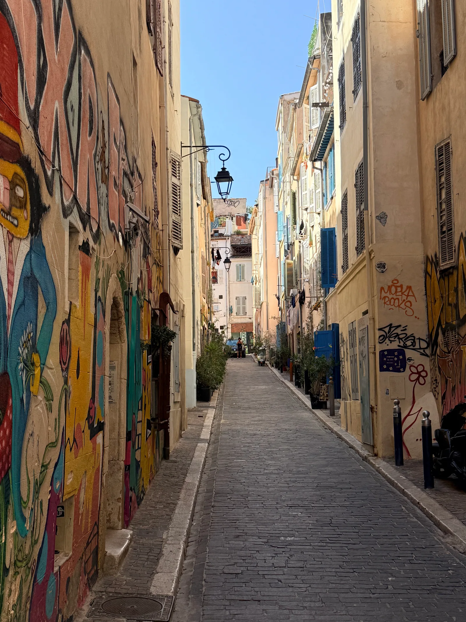 Details at Le Panier Marseillais Marseille — travel photo