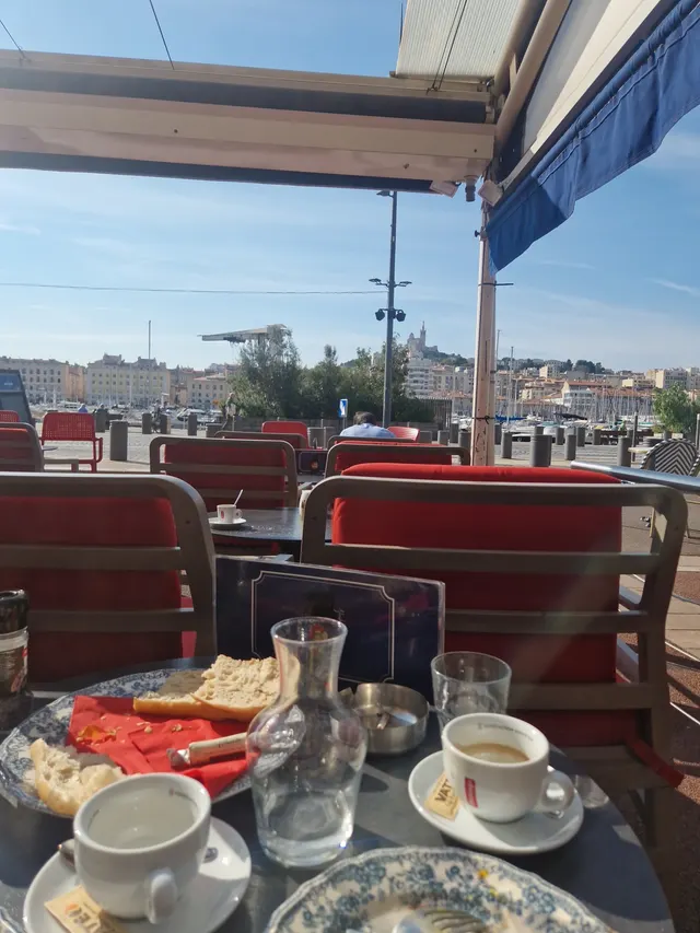 LOCARNO CAFE