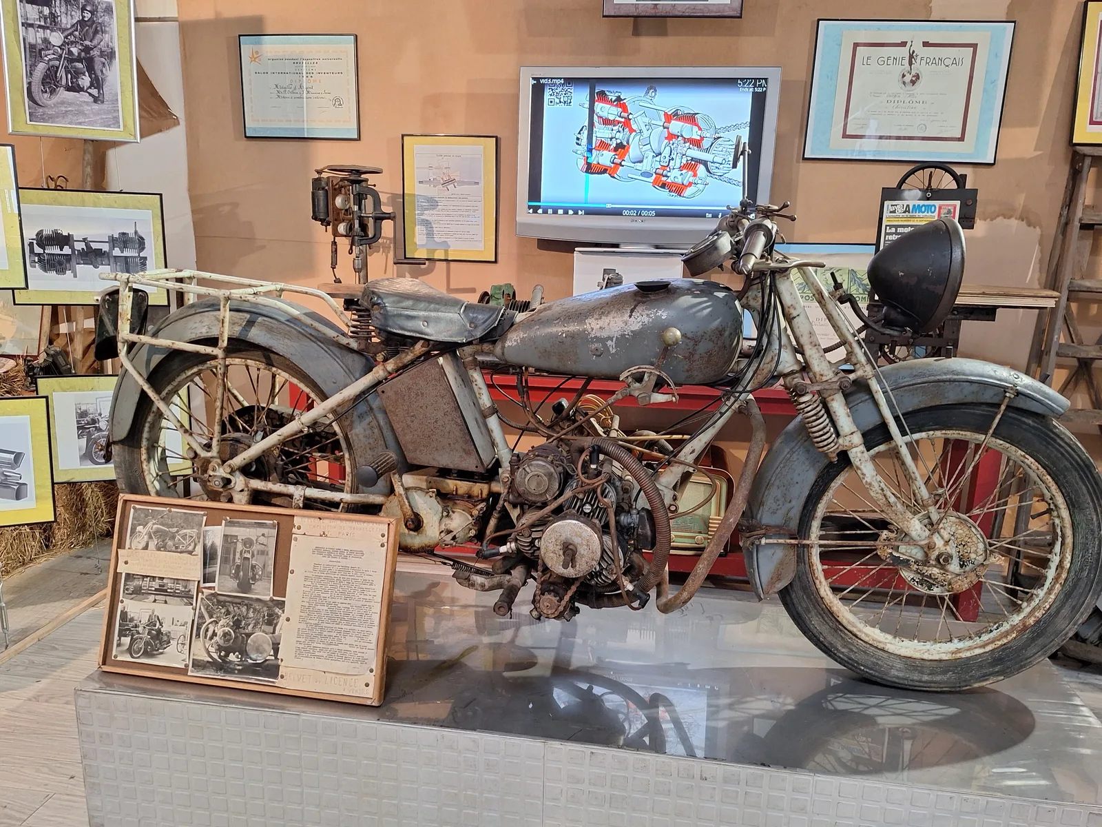 Main view at Musée de la Moto Marseille — travel photo