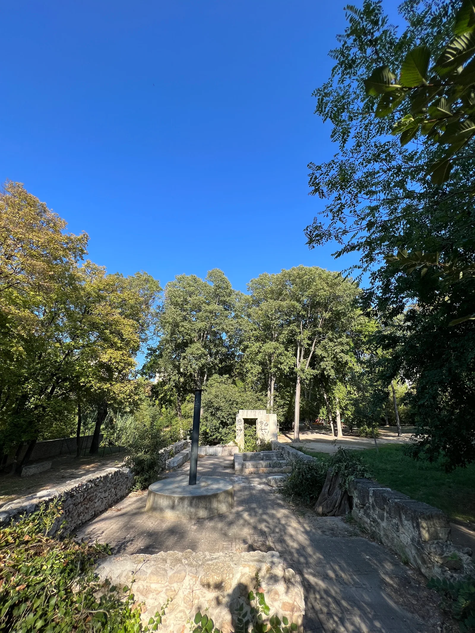 Main view at Old Mill Park Marseille — travel photo