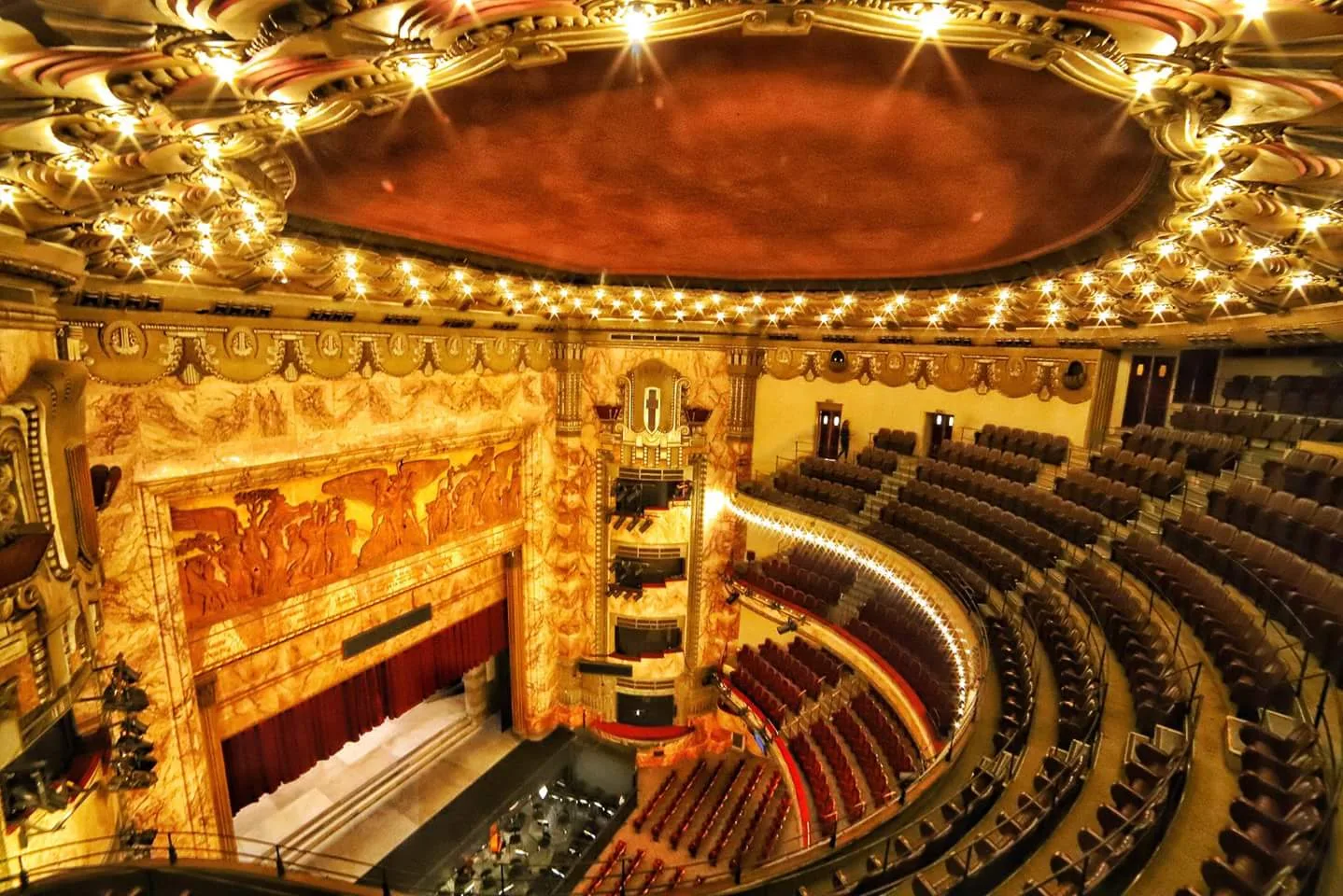 Details at Opéra de Marseille Marseille — travel photo