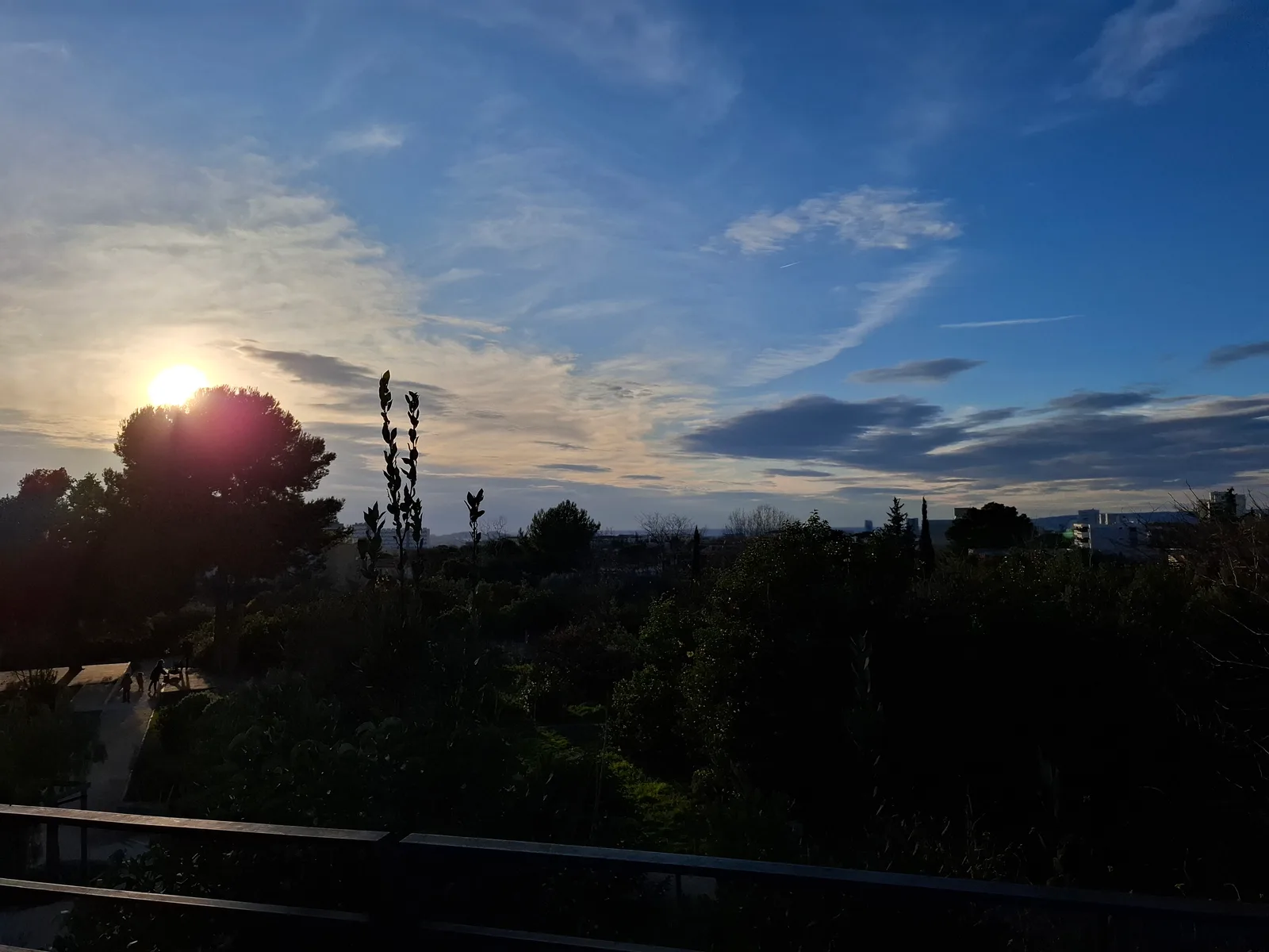 Atmosphere at Parc de la Moline Marseille — travel photo