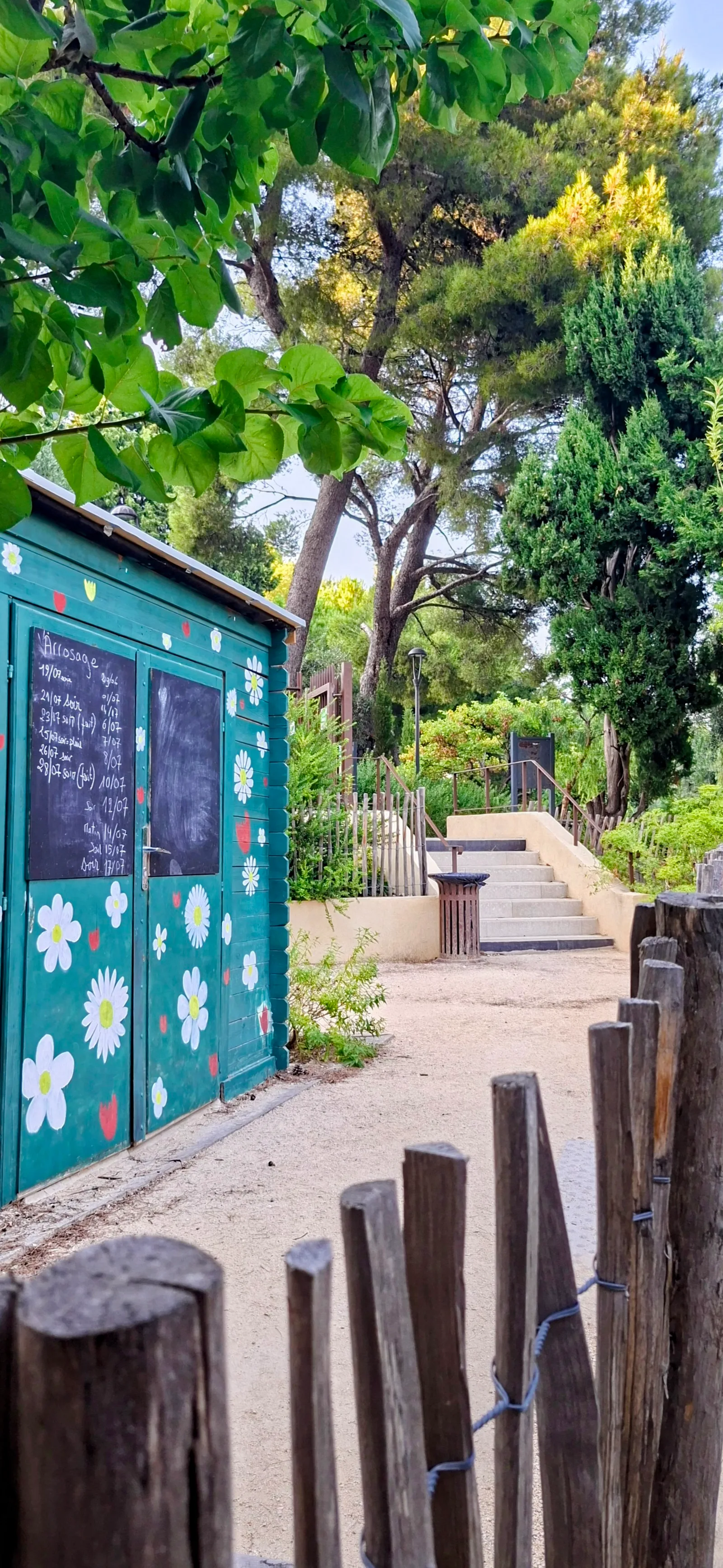 Main view at Parc des Soeurs Franciscaines Missionnaires de Marie Marseille — travel photo