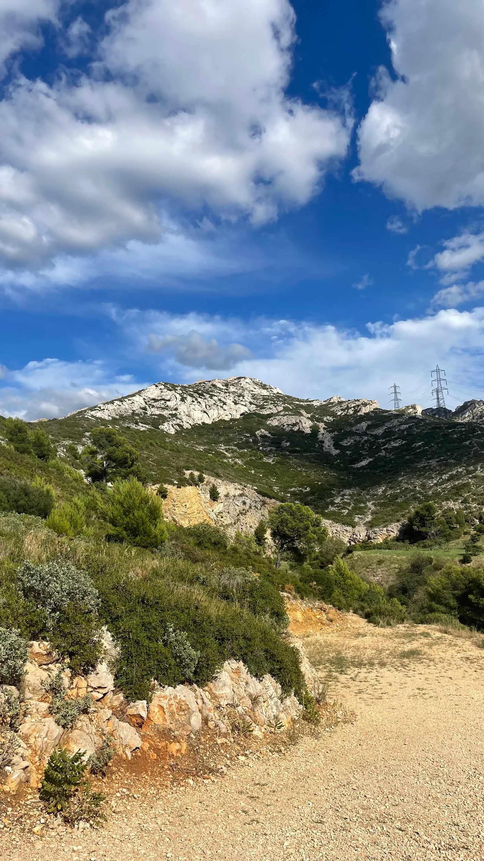 Atmosphere at Parc public de la campagne berger Marseille — travel photo