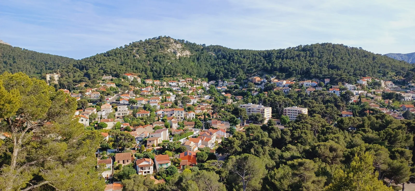 Atmosphere at Park Hill st joseph Marseille — travel photo