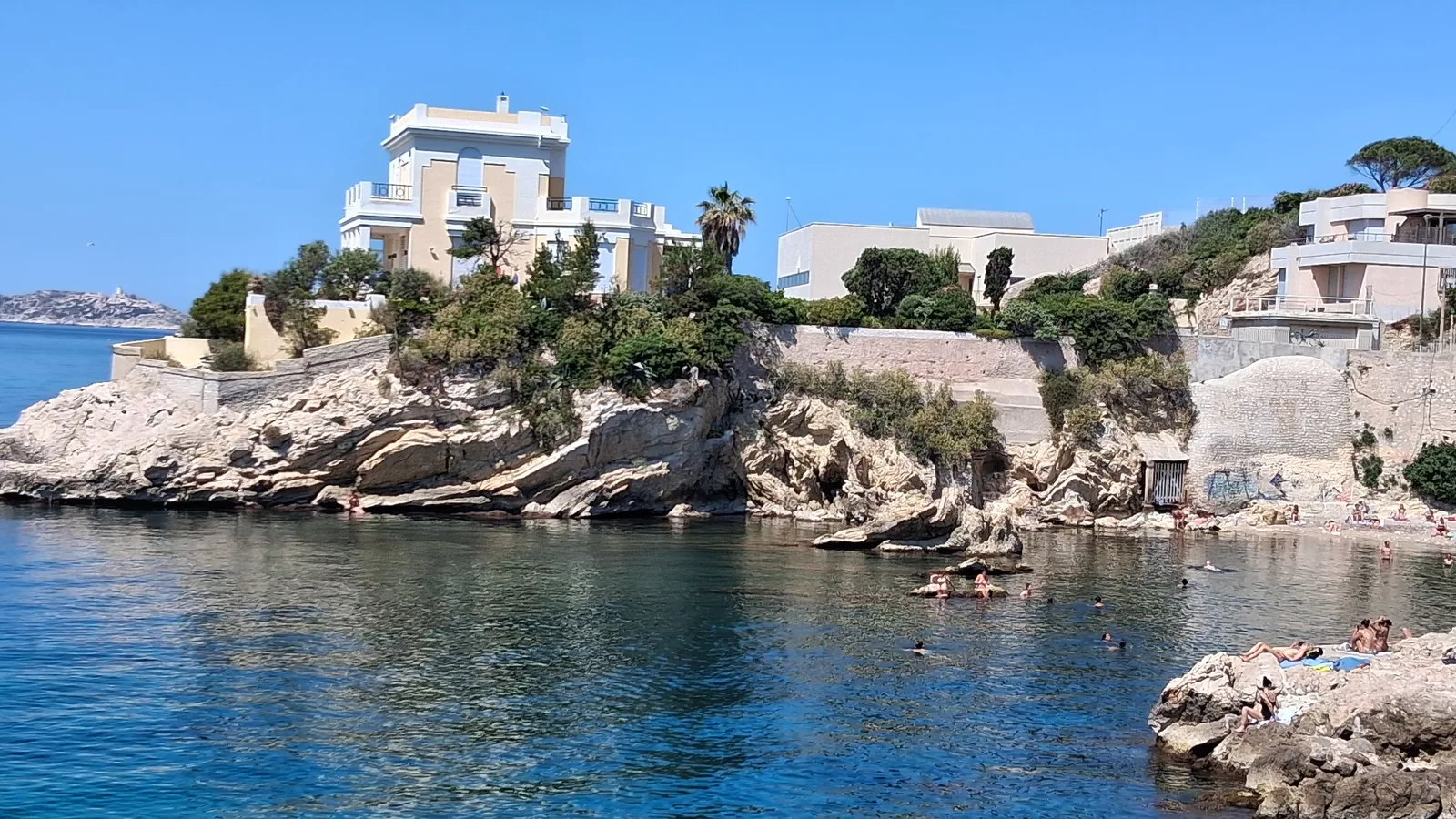 Interior at Plage de Maldormé Marseille — travel photo