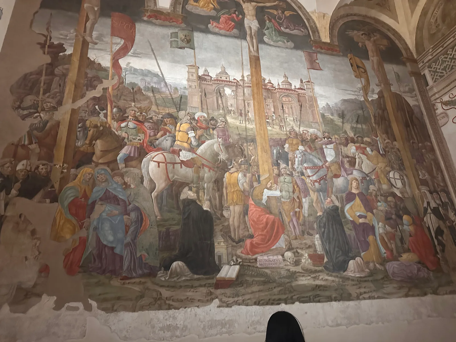 Atmosphere at Basilica di Santa Maria delle Grazie Milan — travel photo