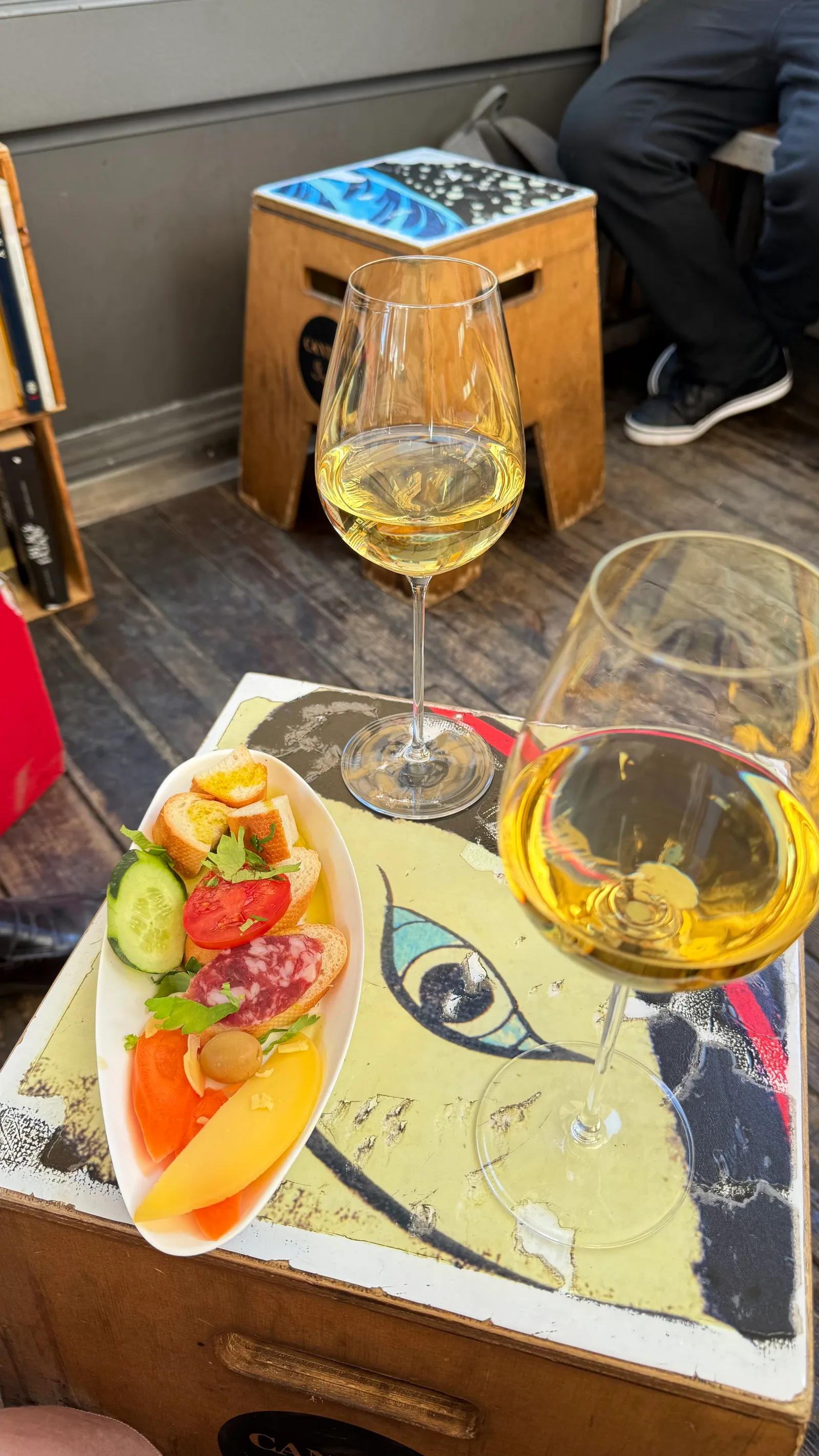 Details at Cantine Isola dal 1896 Milan — travel photo