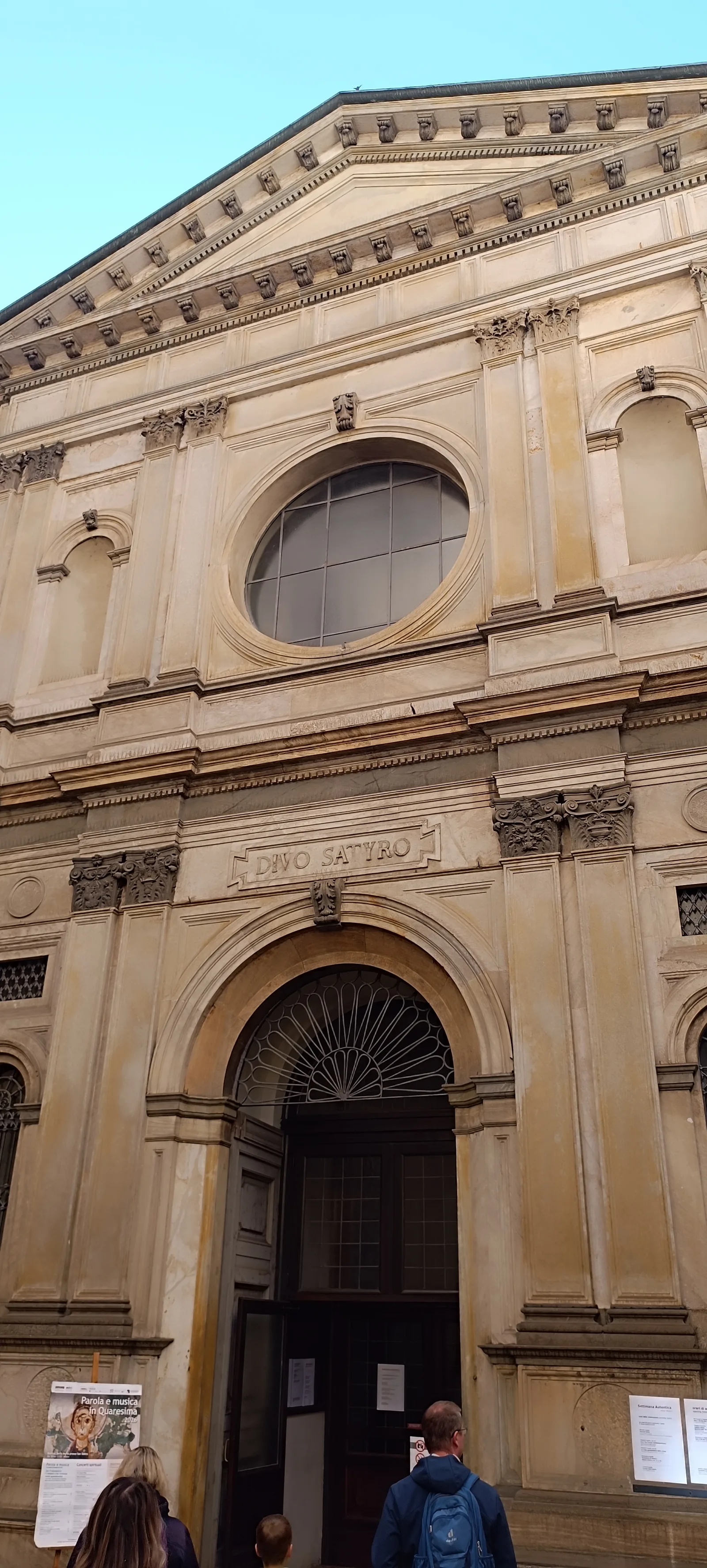 Details at Chiesa di Santa Maria Milan — travel photo