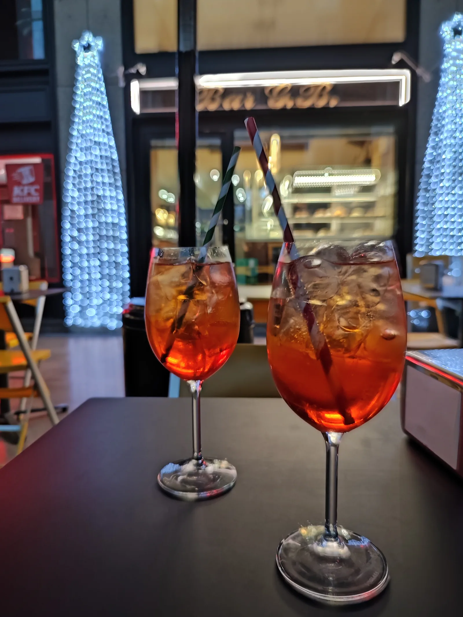 Atmosphere at G.B. Bar Milan — travel photo