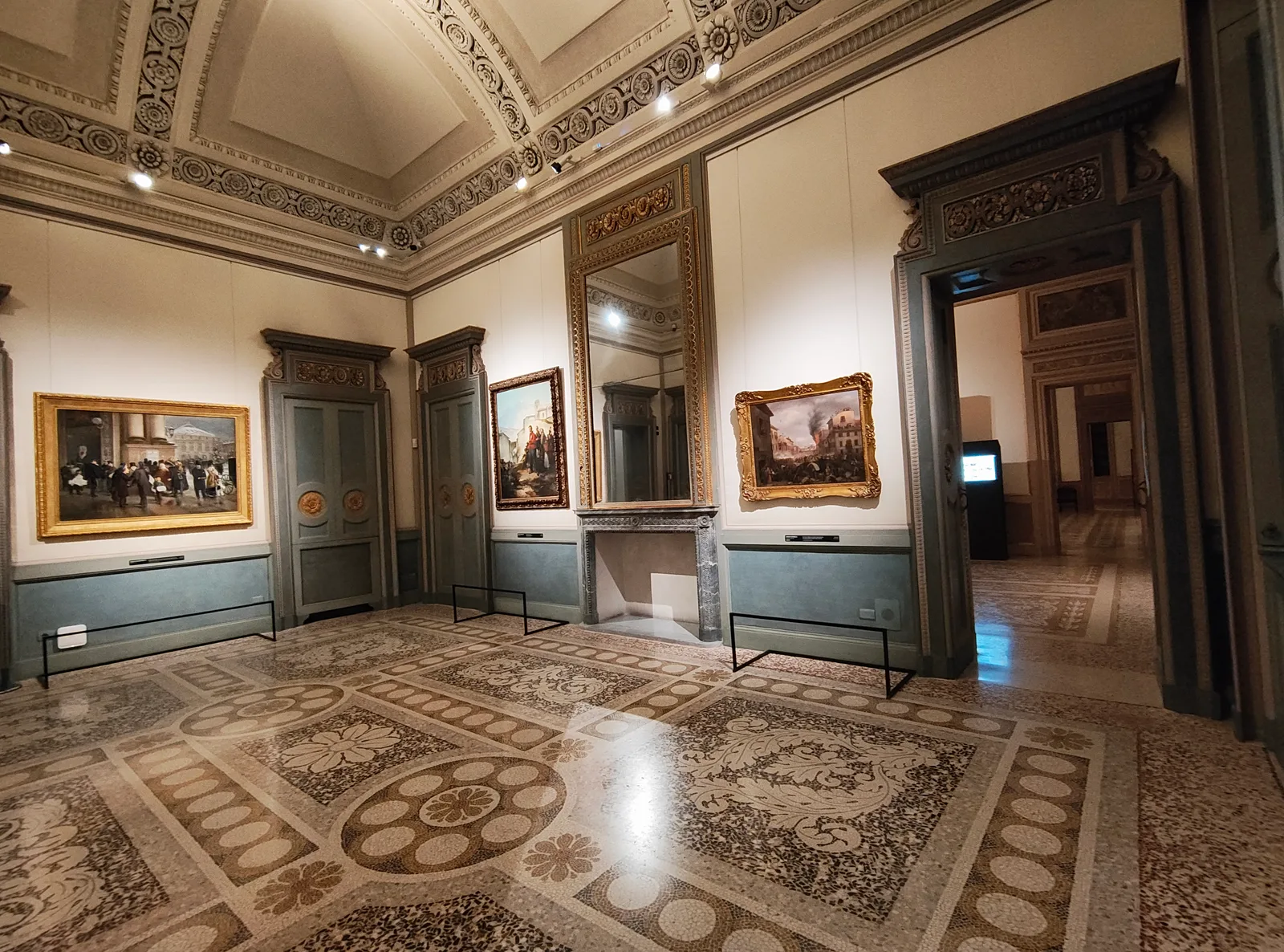 Details at Gallerie d’Italia Milan — travel photo