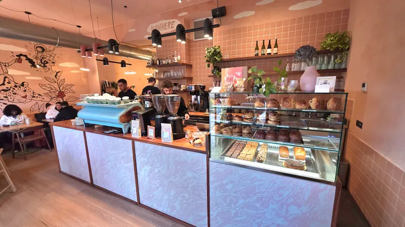 NOWHERE - BISTROT & SPECIALTY COFFEE