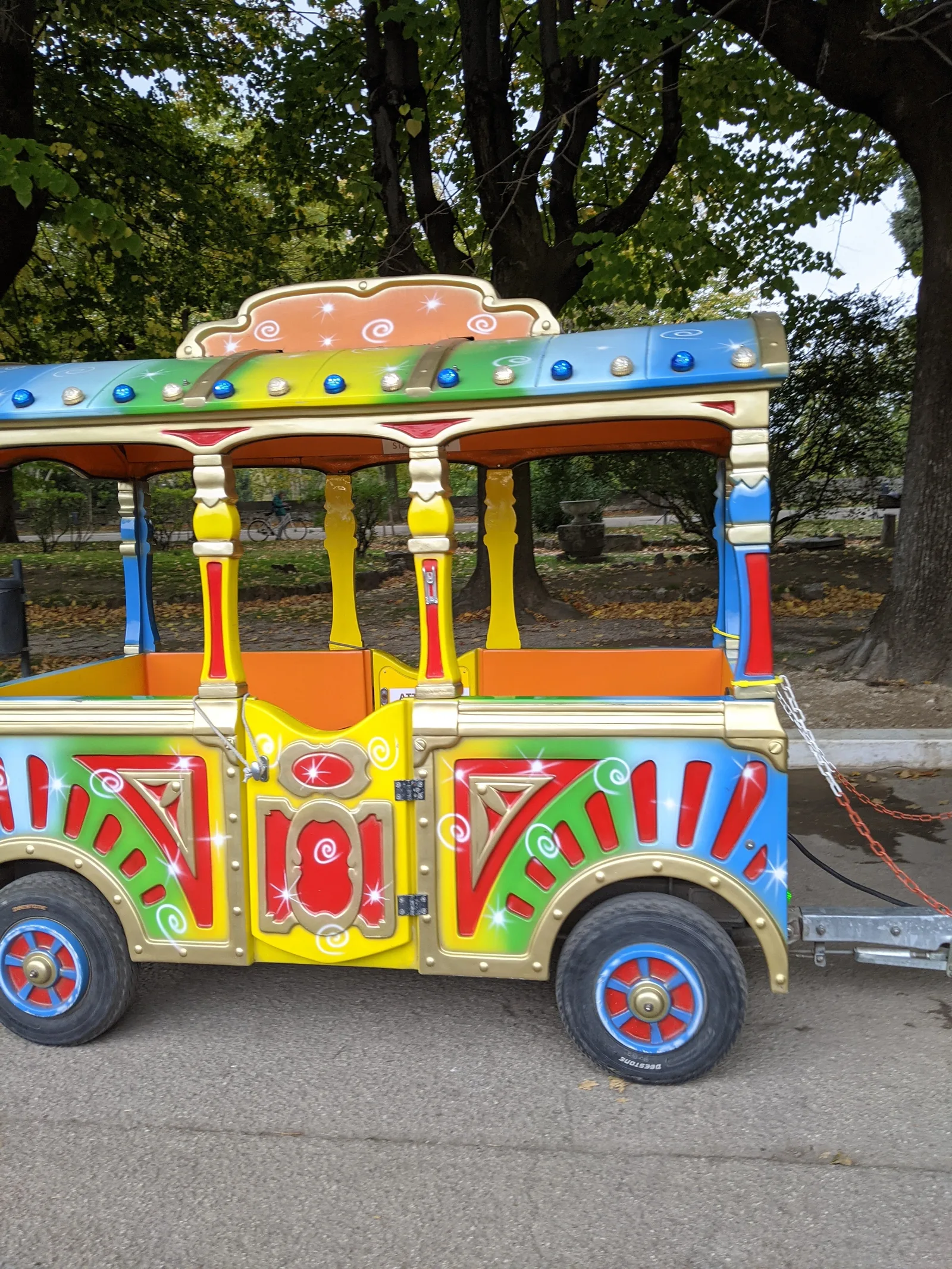Atmosphere at Parco Alessandrina Ravizza Milan — travel photo