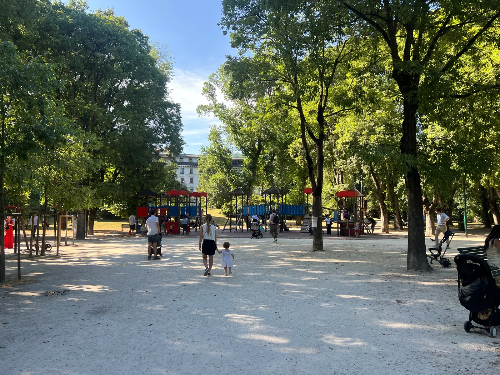 Atmosphere at Parco Giochi Castello Milan — travel photo