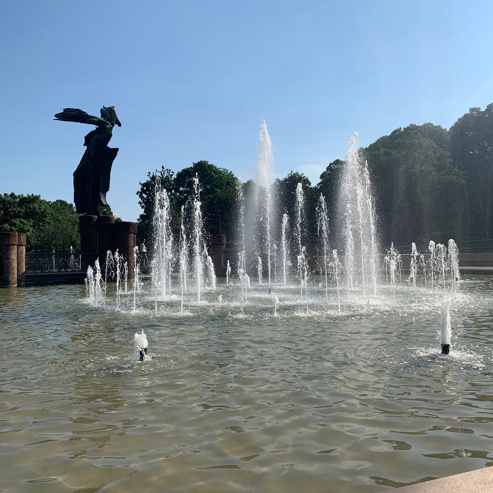 Atmosphere at Vittorio Formentano Park Milan — travel photo