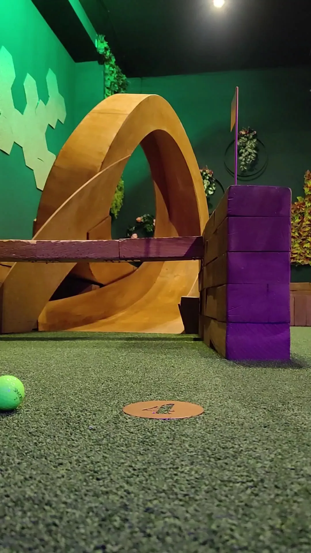 Interior at Balls & Clubs - Indoor-Minigolf in München Munich — travel photo