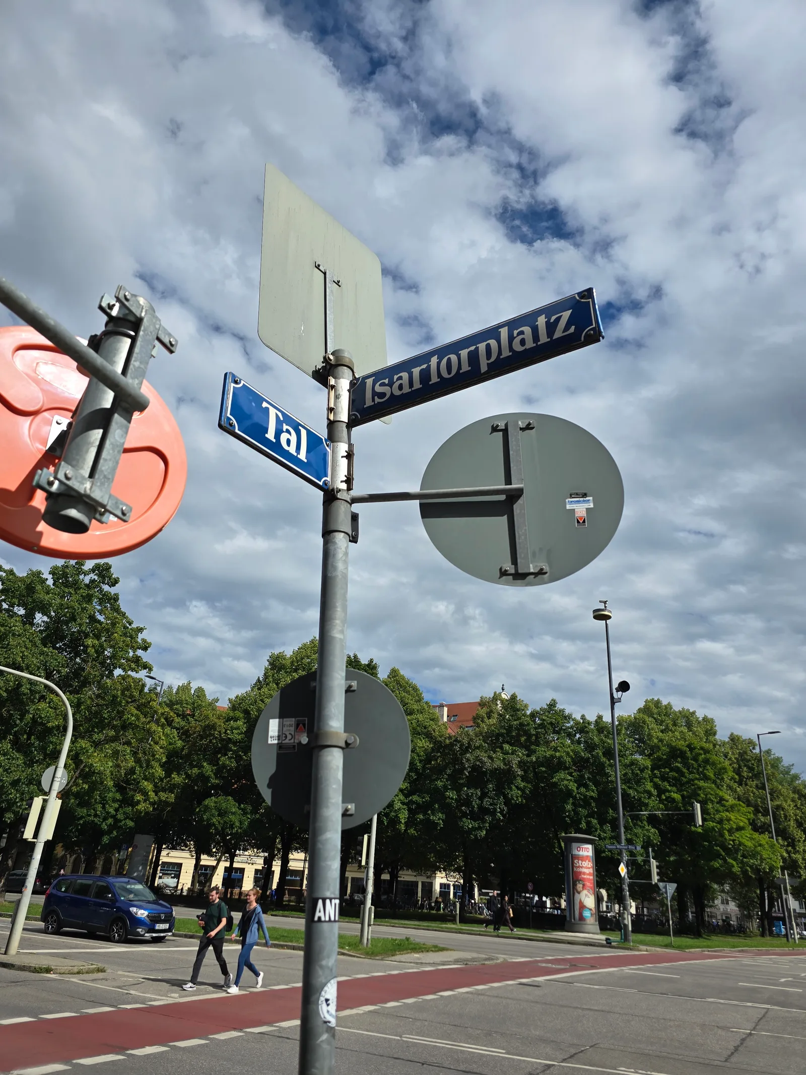 Atmosphere at Isar Gate Munich — travel photo
