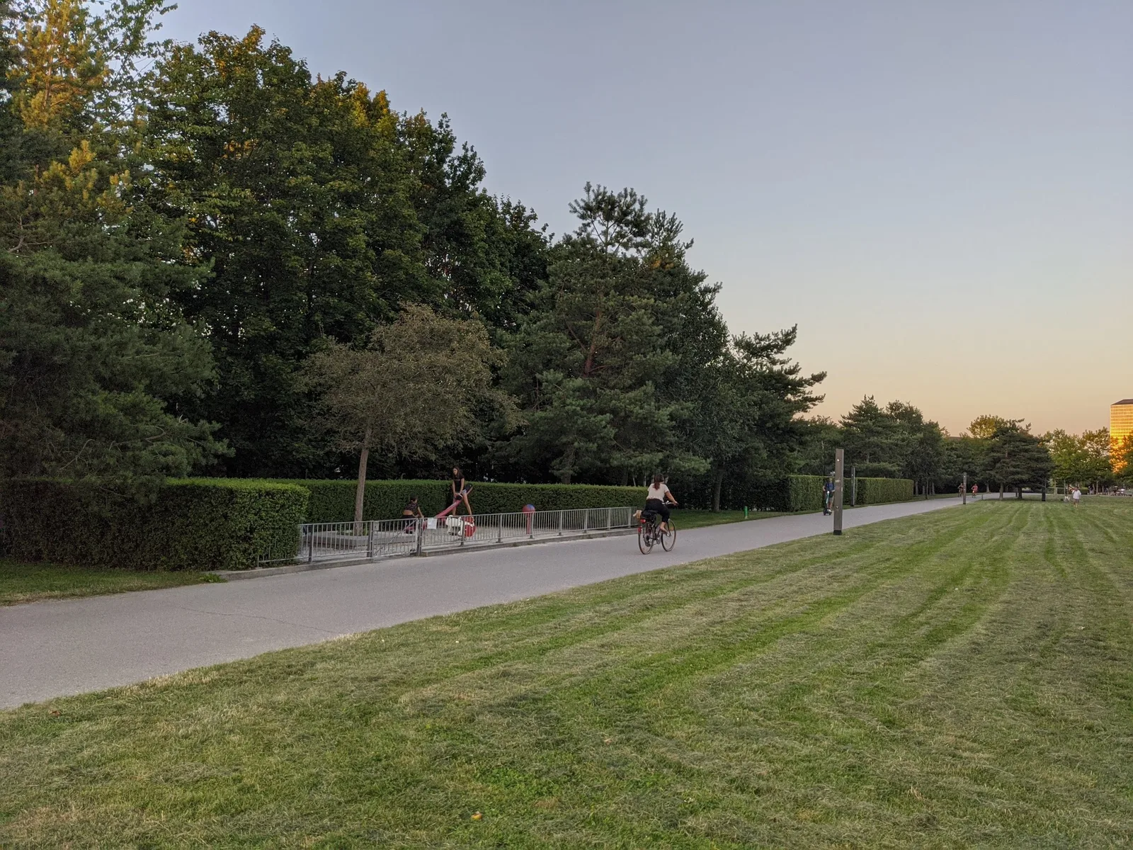 Atmosphere at Petuelpark Munich — travel photo