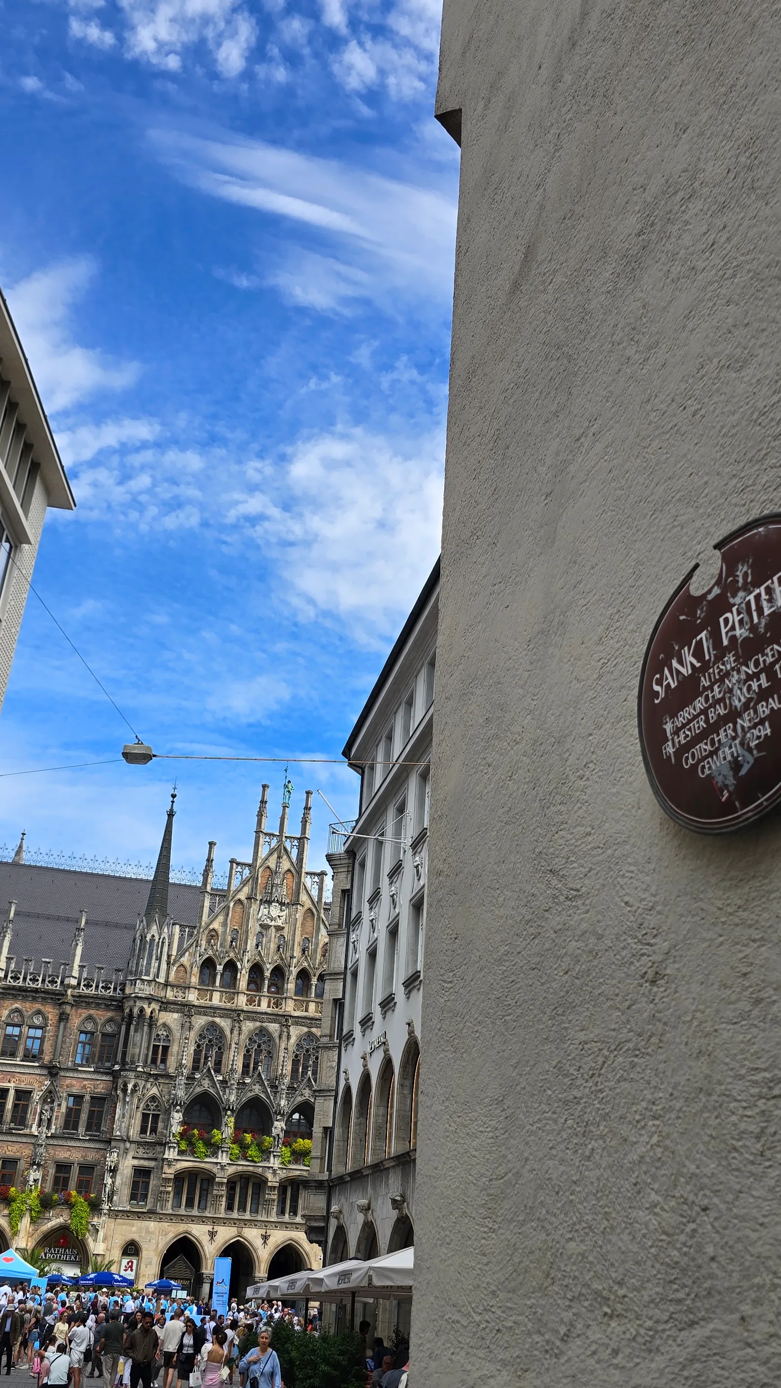 Main view at St. Peter's Church & Tower Munich — travel photo