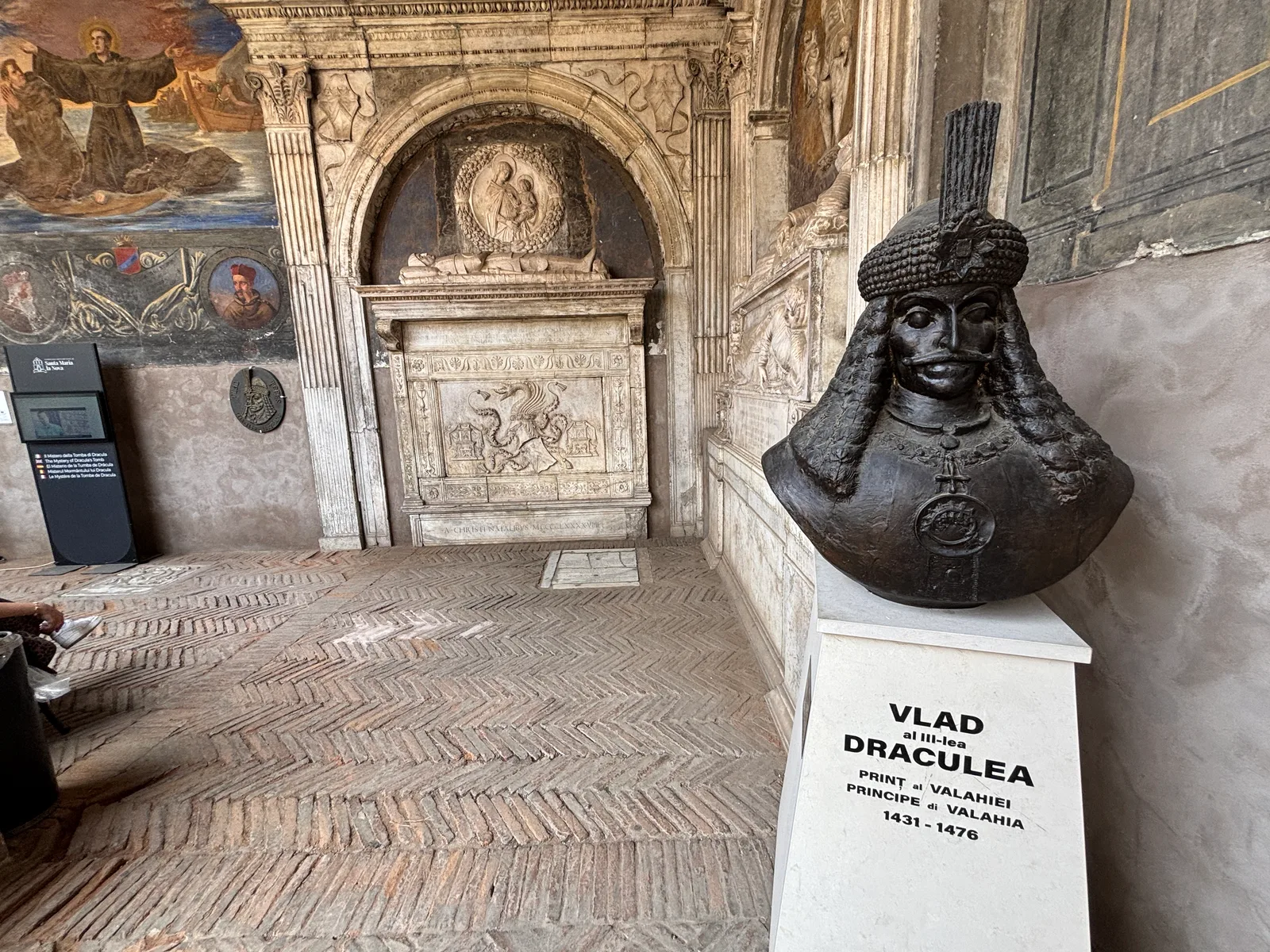 Details at Church of Santa Maria la Nova Naples — travel photo