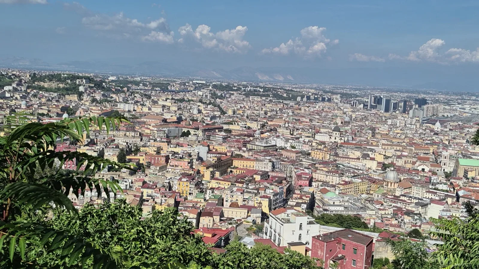 Main view at City view Naples — travel photo