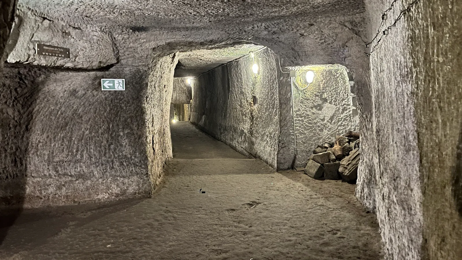 Interior at Galleria Borbonica - Ingresso Vico Grottone Naples — travel photo