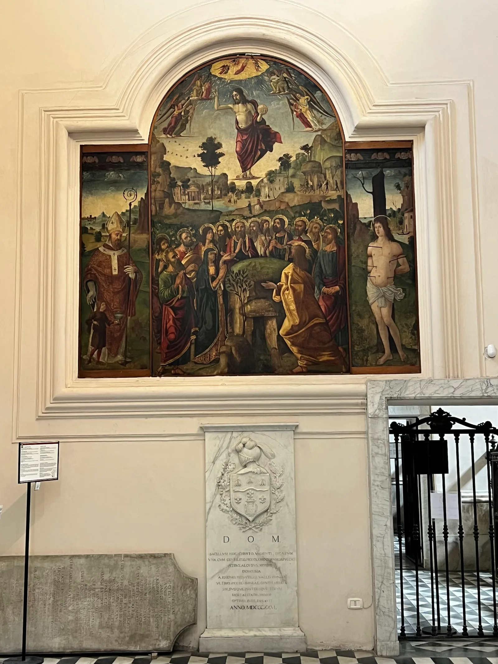 Interior at Monumental Complex of Saint Anne of the Lombards Naples — travel photo