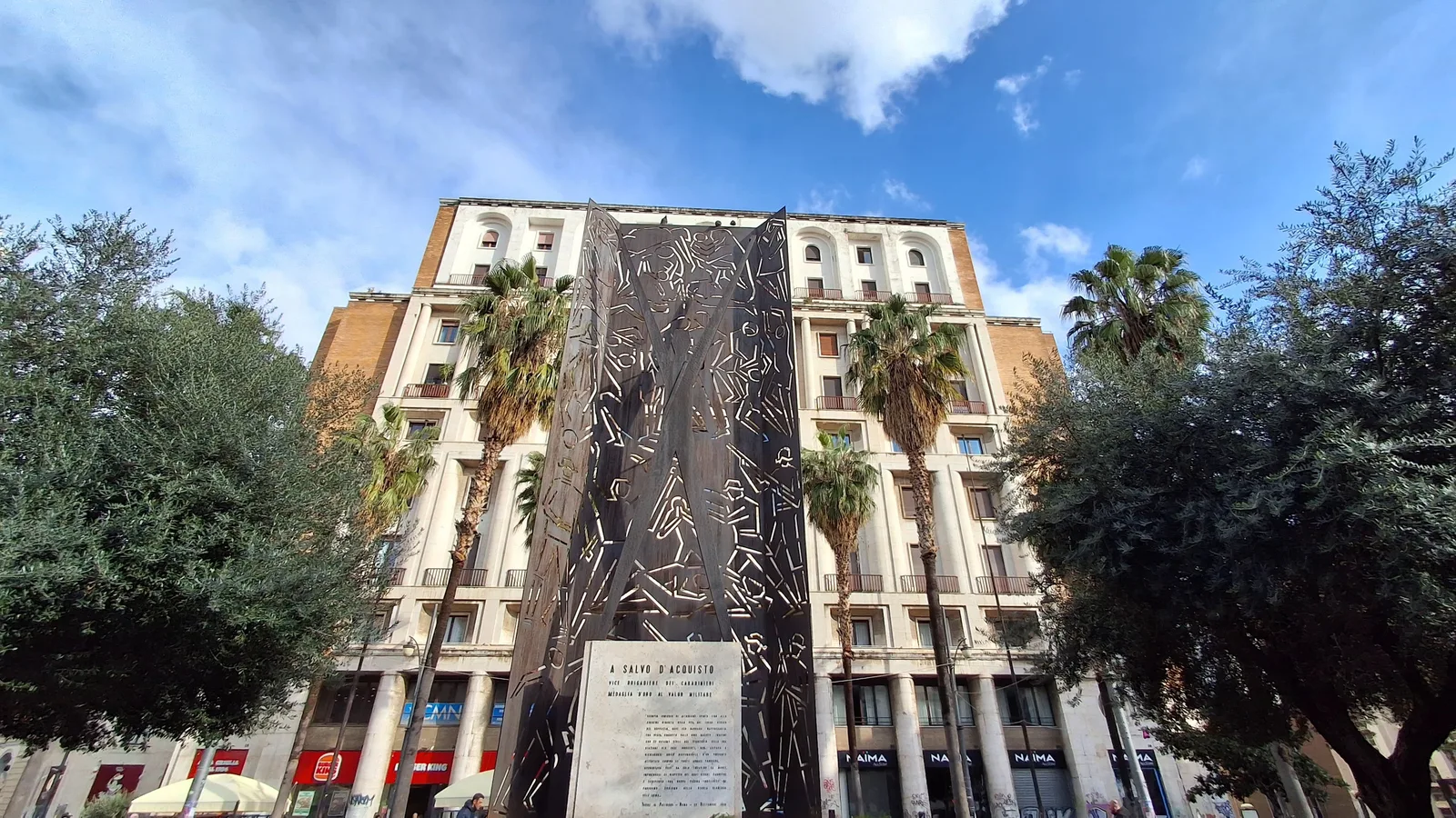 Details at Monumento a Salvo D'Acquisto C 10 Naples — travel photo
