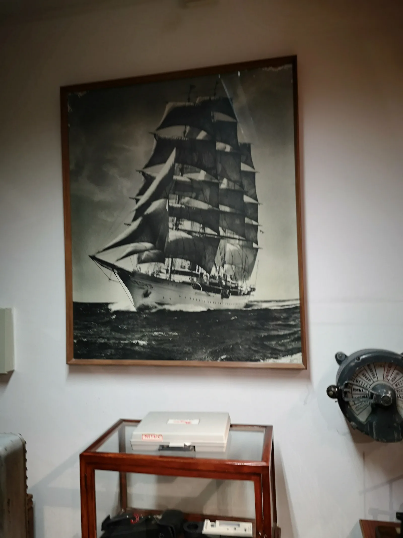 Details at Museo del Mare di Napoli Naples — travel photo