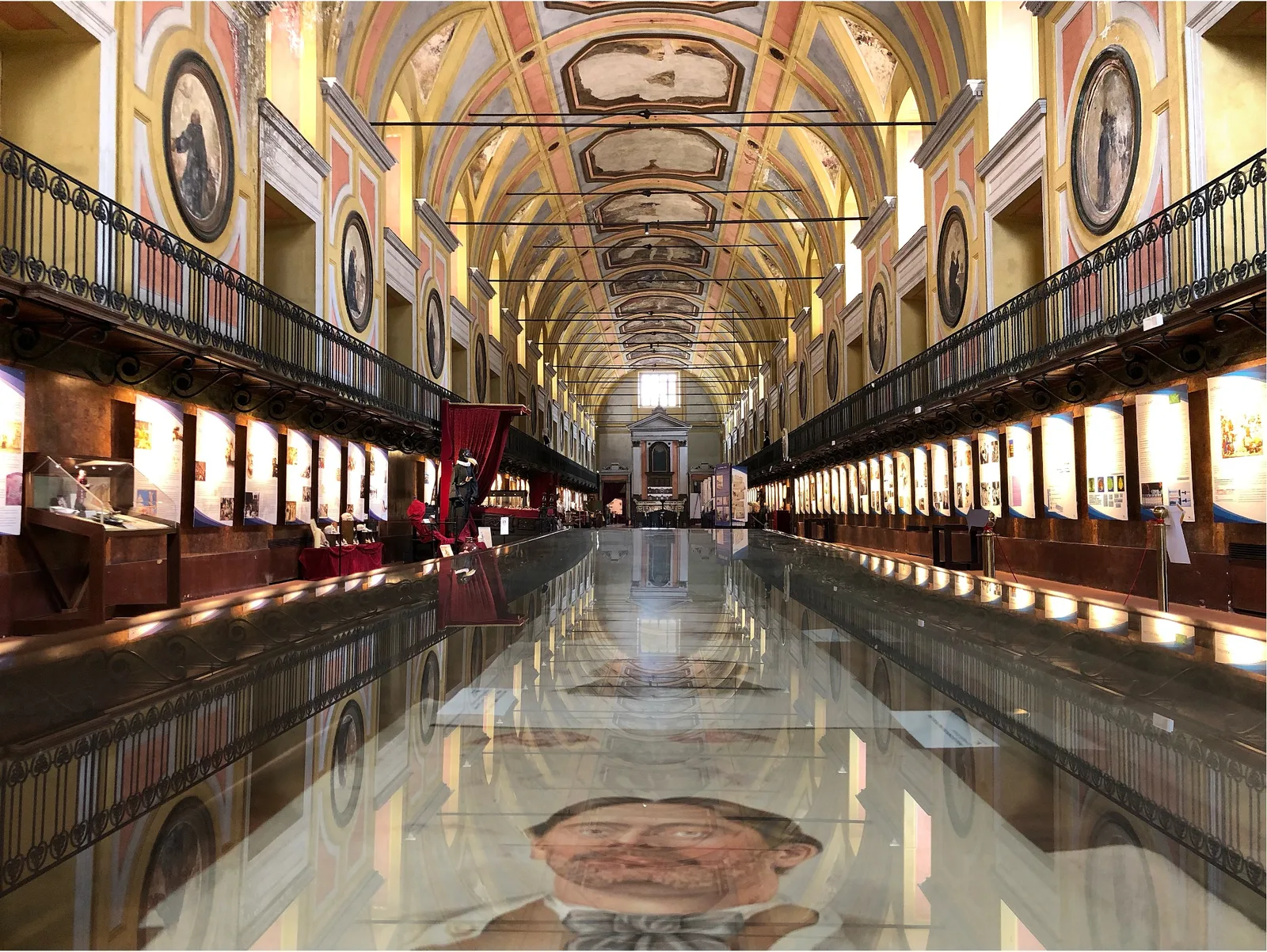 Main view at Museum of Sanitary Arts Naples — travel photo