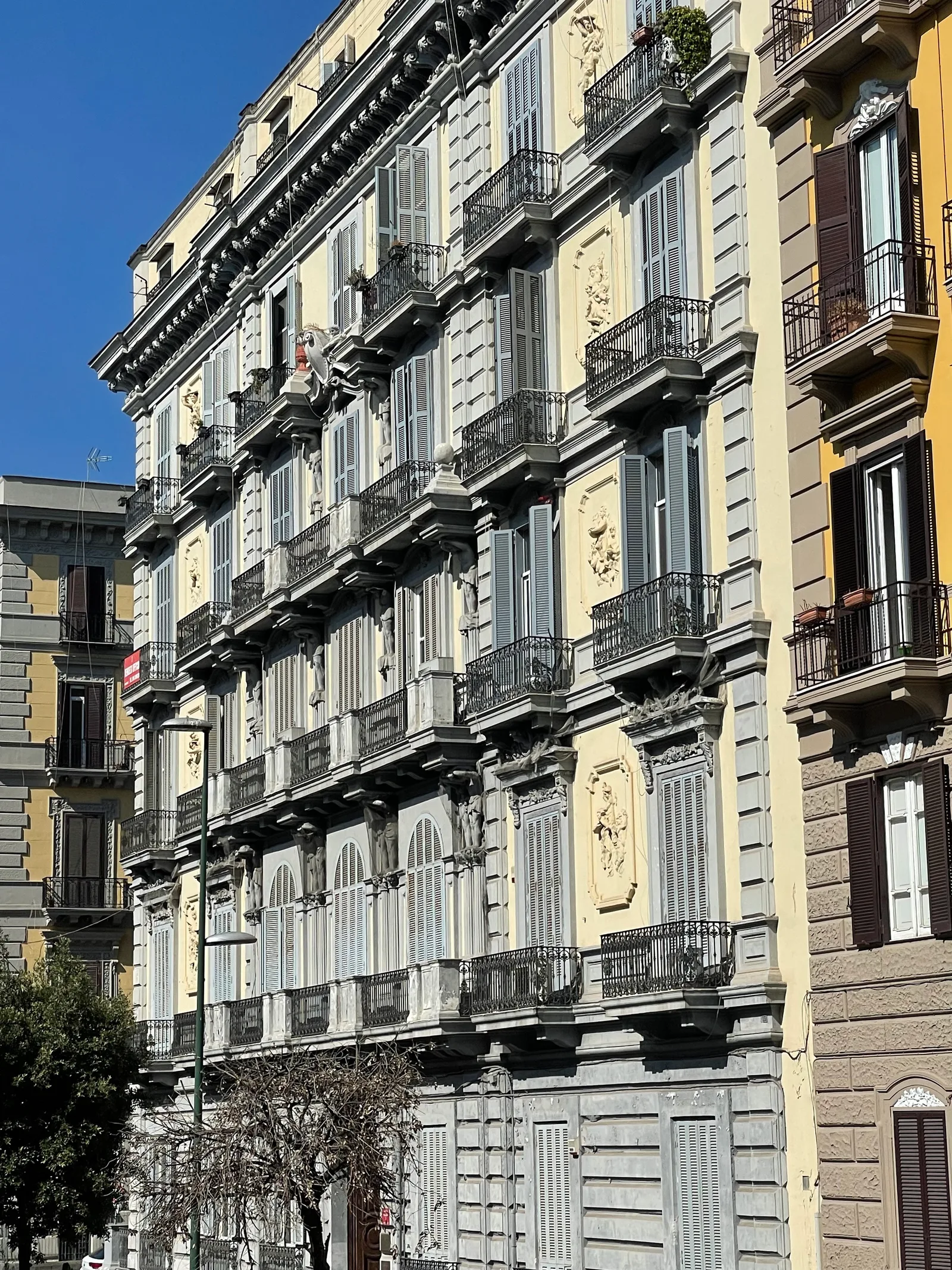 Main view at Napoli City Center - Apartments & Rooms Naples — travel photo